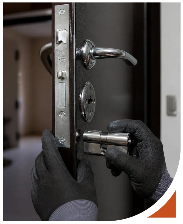 Замена замков Abloy срочно с гарантией и выездом в Старой Руссе